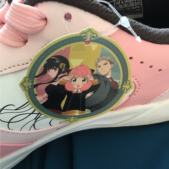 Skechers Spy x Family Collab Anime Sneakers NWOT - Picture 8 of 12